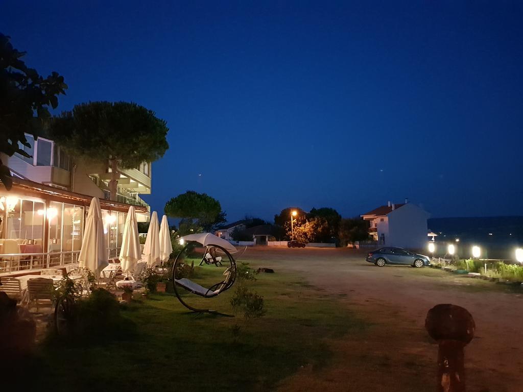 Flora Hotel Burhanli Exterior photo