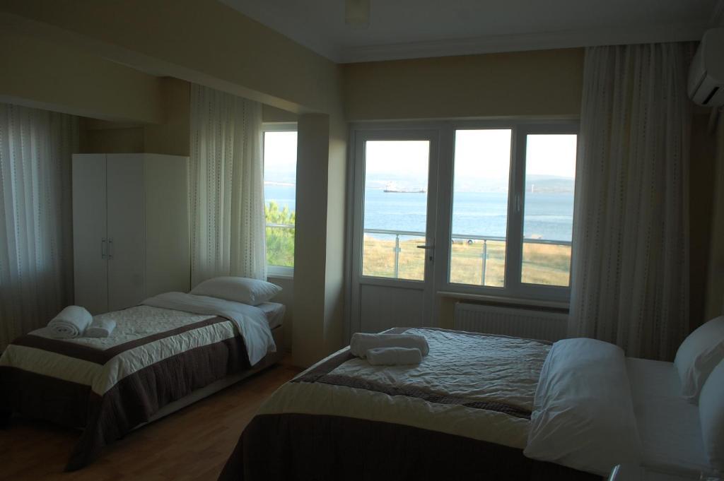 Flora Hotel Burhanli Room photo